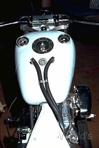 2,4Ltr 06.jpg